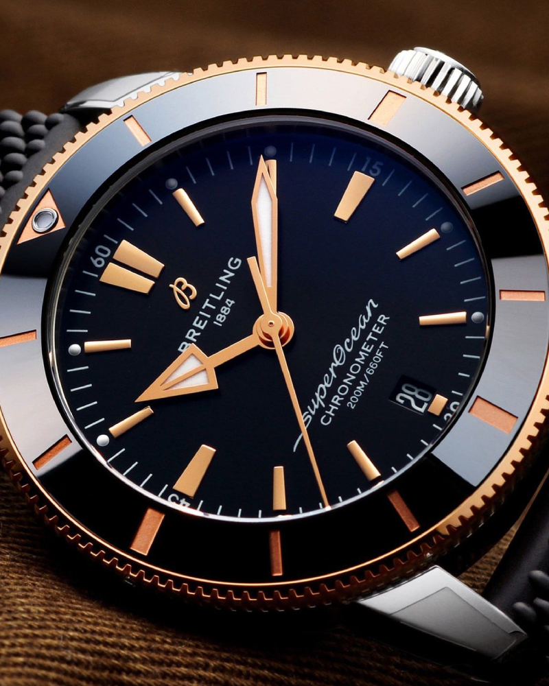 Breitling UB2030121B1S1