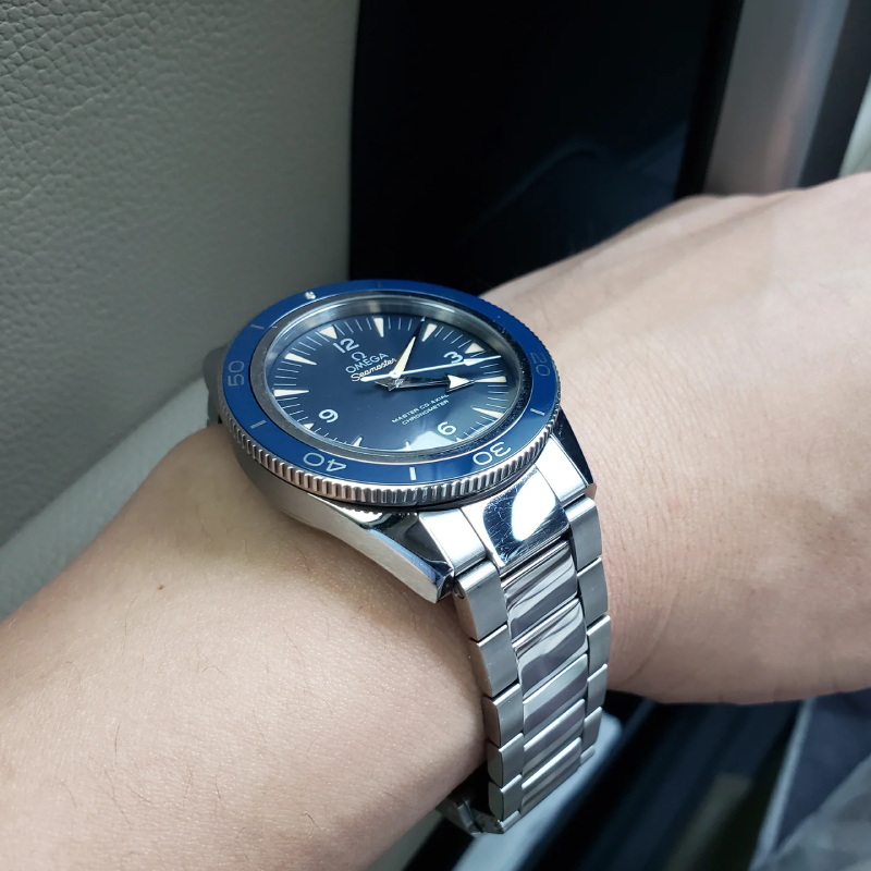 Jam tangan omega seamaster hotsell