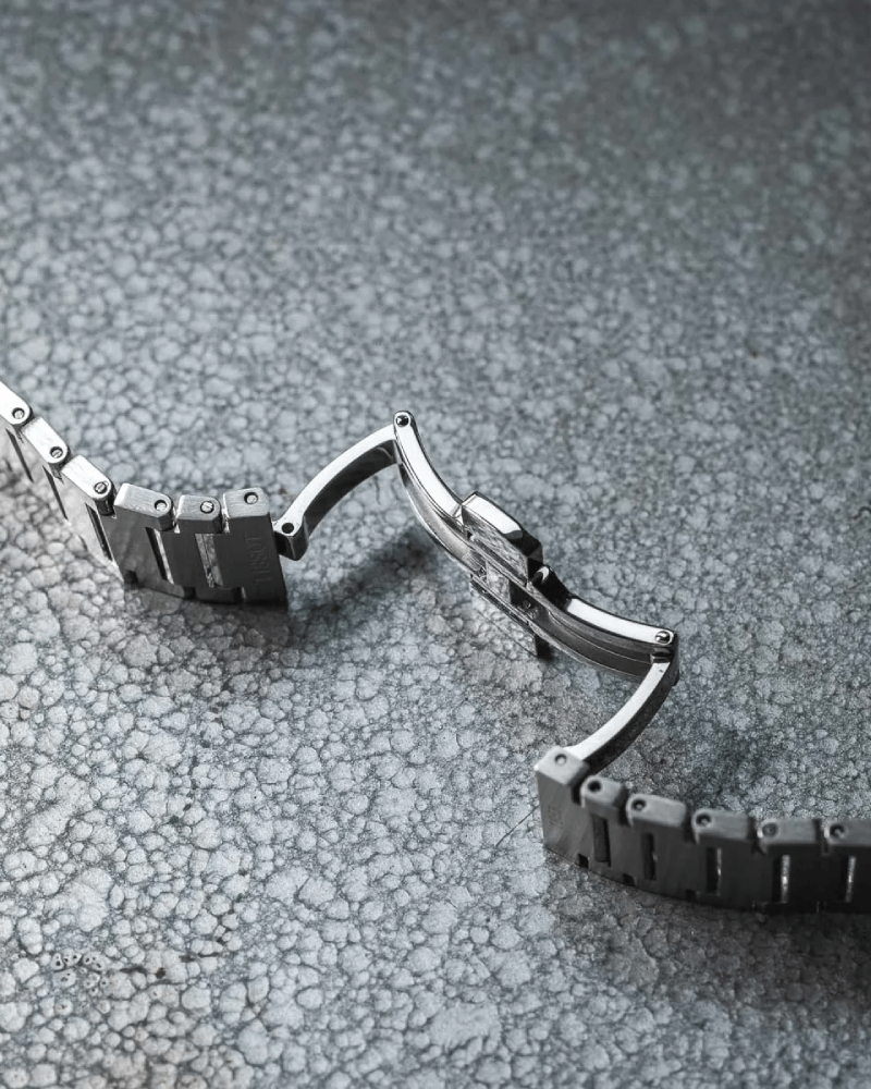 Tissot PRX T1372071105100