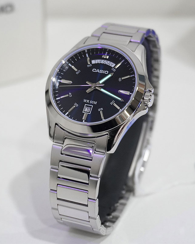 Casio MTP-1370D-2A2